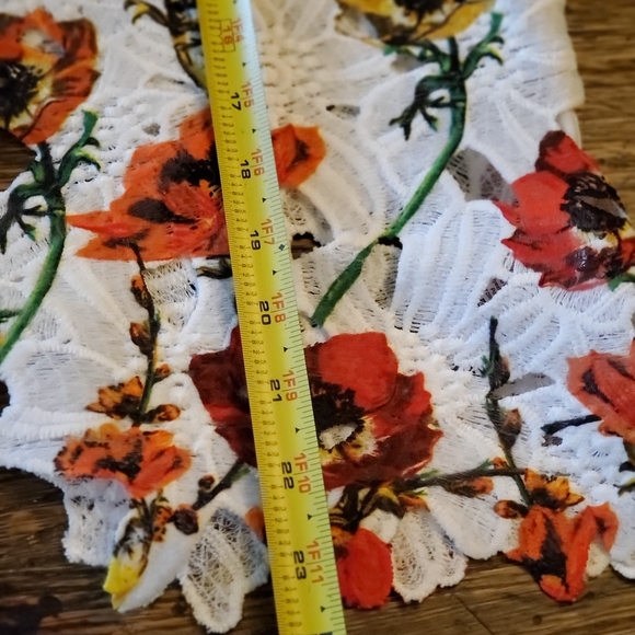 Beautifully embroidered blouse  size 12 - Picture 3 of 6